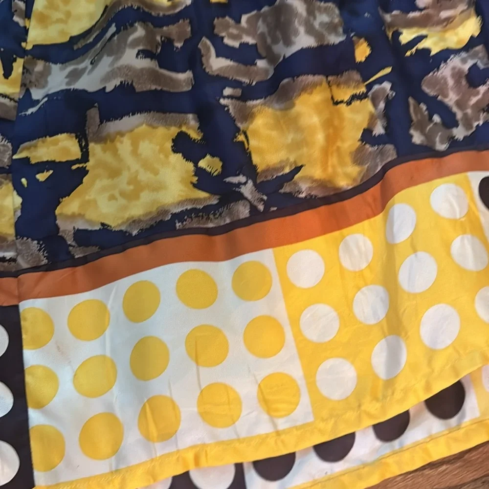 Cute & uniquely patterned Dress! - Picture 9 of 10